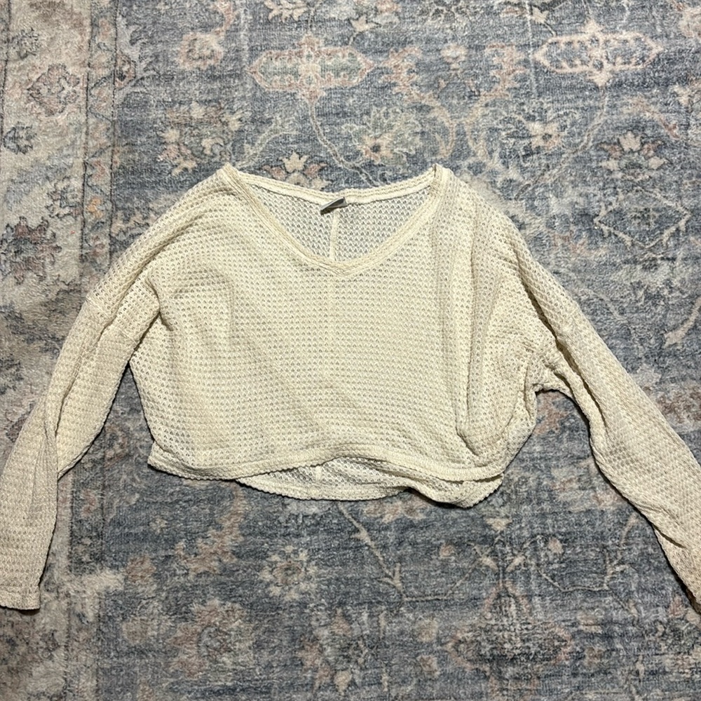 super cute cropped (ish) sweater!! size medium!!